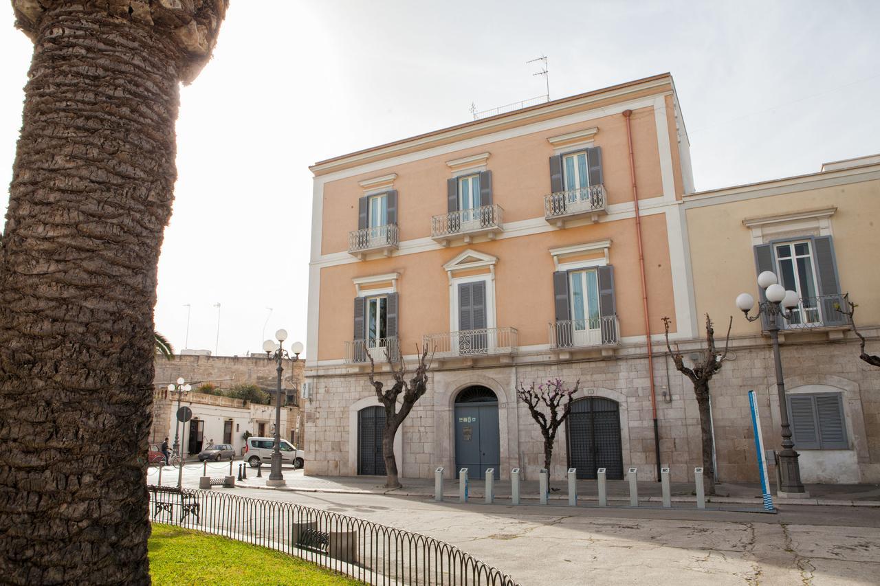 Albergo Lucy Trani Exterior photo