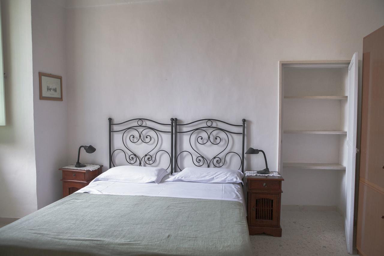Albergo Lucy Trani Exterior photo