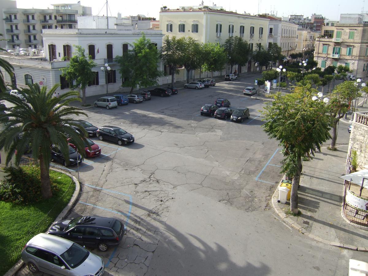 Albergo Lucy Trani Exterior photo